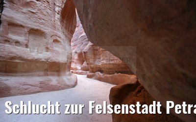 Schlucht zur Felsenstadt Petra, der Siq