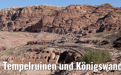 Tempelruinen und Königswand in Petra