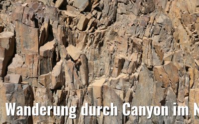 Wanderung durch Canyon im Nabq-Nationalpark