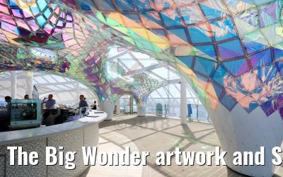 The Big Wonder artwork and Solarium Bar Symphony of the Seas
