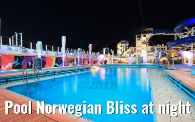 Pool Norwegian Bliss at night