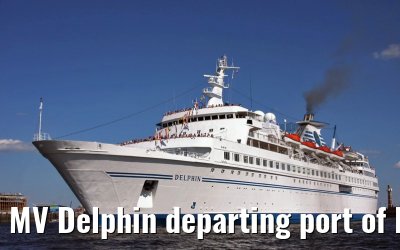 MV Delphin departing port of Hamburg, 10. May 2008