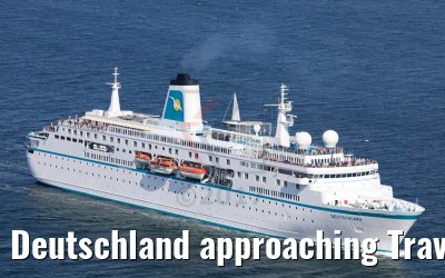 Deutschland approaching Travemünde 11.05.2017