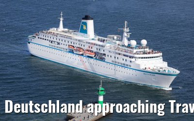 Deutschland approaching Travemünde 11.05.2017