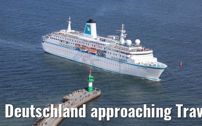 Deutschland approaching Travemünde 11.05.2017