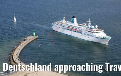 Deutschland approaching Travemünde 11.05.2017