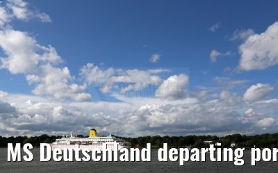 MS Deutschland departing port of Hamburg 29. July 2015MS Deutschland departing port of Hamburg 29. July 2015