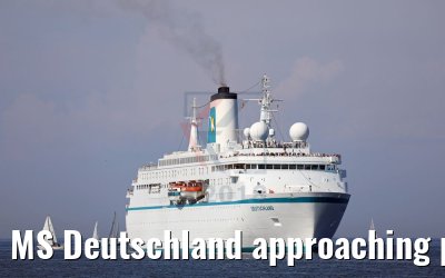 MS Deutschland approaching port of Kiel 27.05.2018