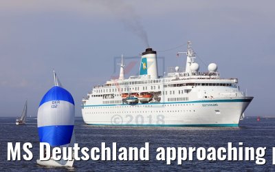 MS Deutschland approaching port of Kiel 27.05.2018