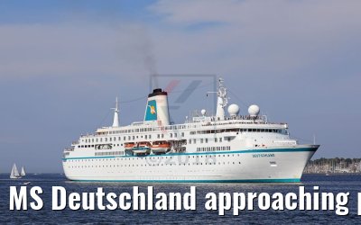 MS Deutschland approaching port of Kiel 27.05.2018