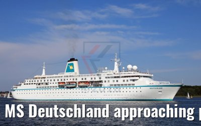 MS Deutschland approaching port of Kiel 27.05.2018