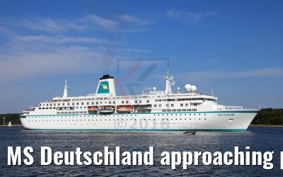 MS Deutschland approaching port of Kiel 27.05.2018
