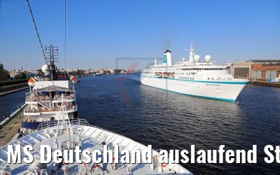 MS Deutschland auslaufend St. Petersburg mit MS Hamburg 13.07.2018