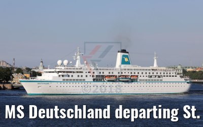 MS Deutschland departing St. Petersburg 13.07.2018
