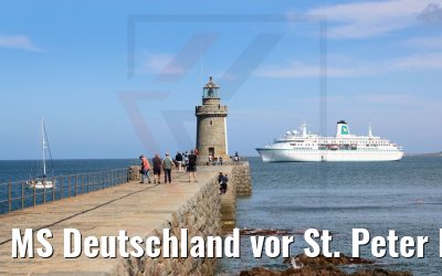 MS Deutschland vor St. Peter Port Guernsey