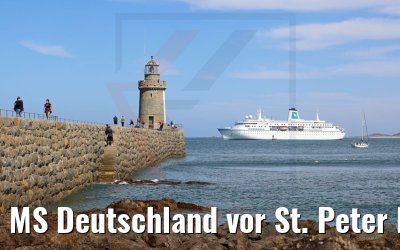 MS Deutschland vor St. Peter Port Guernsey