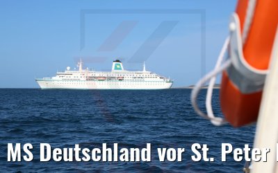 MS Deutschland vor St. Peter Port Guernsey