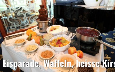 Eisparade, Waffeln, heisse Kirschen mittags 22.10.2016