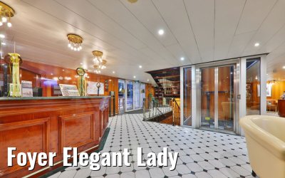 Foyer Elegant Lady