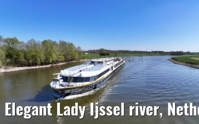 Elegant Lady Ijssel river, Netherlands 04.04.3035