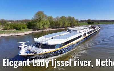 Elegant Lady Ijssel river, Netherlands 04.04.3035