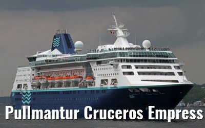 Pullmantur Cruceros Empress inbound Hamburg, May 09, 2013