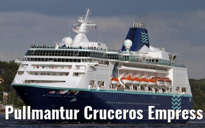 Pullmantur Cruceros Empress outbound port of Hamburg, 16. September 2013