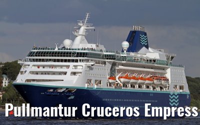 Pullmantur Cruceros Empress outbound port of Hamburg, 16. September 2013