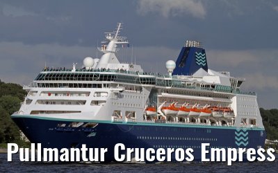 Pullmantur Cruceros Empress outbound port of Hamburg, 16. September 2013