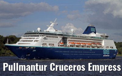 Pullmantur Cruceros Empress outbound port of Hamburg, 16. September 2013
