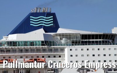Pullmantur Cruceros Empress outbound port of Hamburg, 16. September 2013