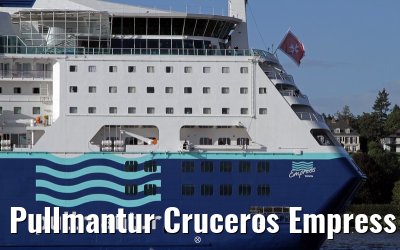 Pullmantur Cruceros Empress outbound port of Hamburg, 16. September 2013