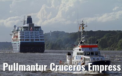 Pullmantur Cruceros Empress outbound port of Hamburg, 16. September 2013