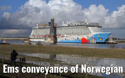 Ems conveyance of Norwegian Breakaway - 13th March 2013