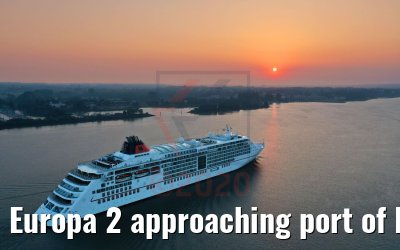 Europa 2 approaching port of Hamburg 10.08.2020