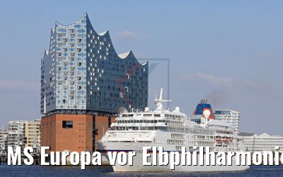 MS Europa vor Elbphilharmonie Hamburg 26.06.2018