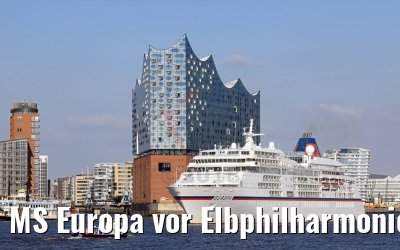 MS Europa vor Elbphilharmonie Hamburg 26.06.2018