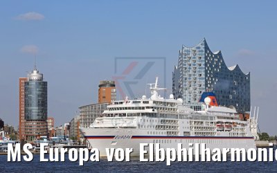 MS Europa vor Elbphilharmonie und Columbus Haus Hamburg 26.06.2018