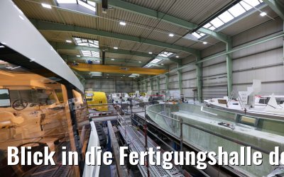 Blick in die Fertigungshalle der Fassmer Werft