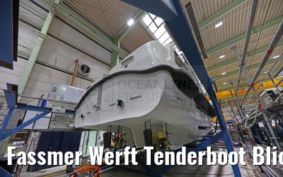 Fassmer Werft Tenderboot Blick auf Heck und Propeller
