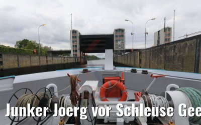 Junker Joerg vor Schleuse Geesthacht 13.05.2020