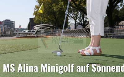 MS Alina Minigolf auf Sonnendeck
