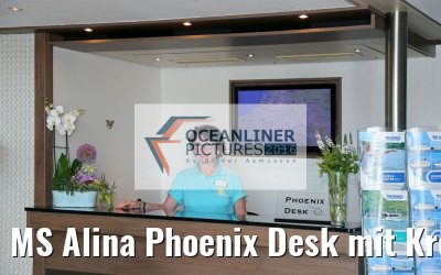 MS Alina Phoenix Desk mit Kreuzfahrtleitung M. Streese