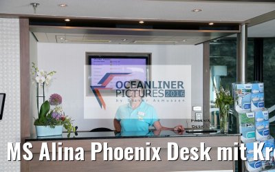 MS Alina Phoenix Desk mit Kreuzfahrtleitung M. Streese