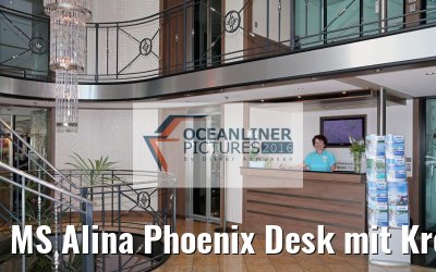 MS Alina Phoenix Desk mit Kreuzfahrtleitung M. Streese