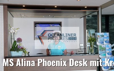 MS Alina Phoenix Desk mit Kreuzfahrtleitung M. Streese