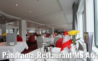 Panorama-Restaurant MS Ariana mit Dekoration Oesterreich 29.03.2015