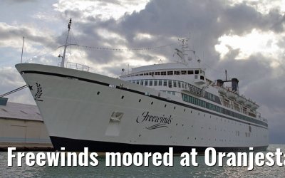 Freewinds moored at Oranjestad, 08. November 2011