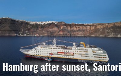 Hamburg after sunset, Santorini 26.04.2024