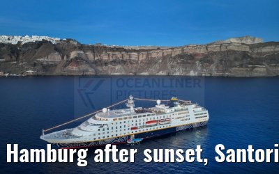 Hamburg after sunset, Santorini 26.04.2024